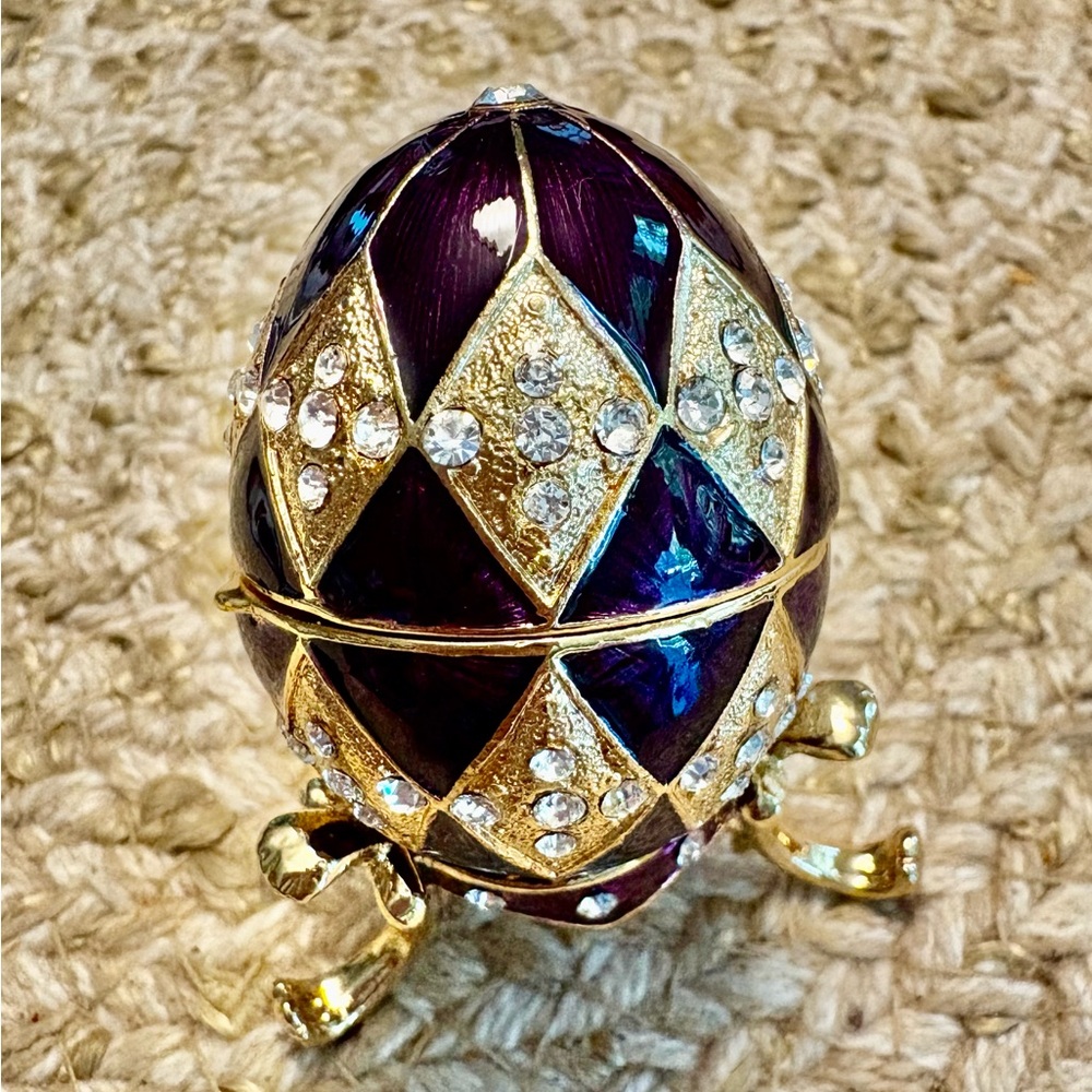 Elegant Purple and Gold Decorative Egg